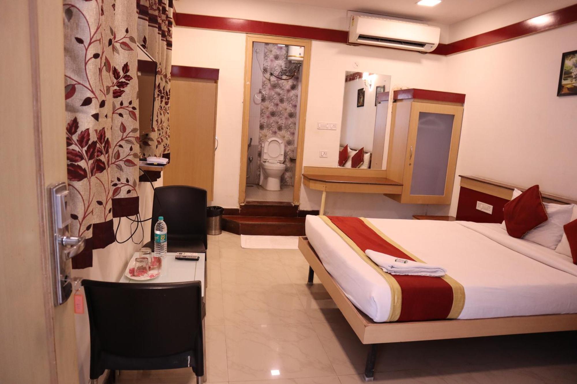 Sri Sai Ram Suites Bengalúr Exteriér fotografie