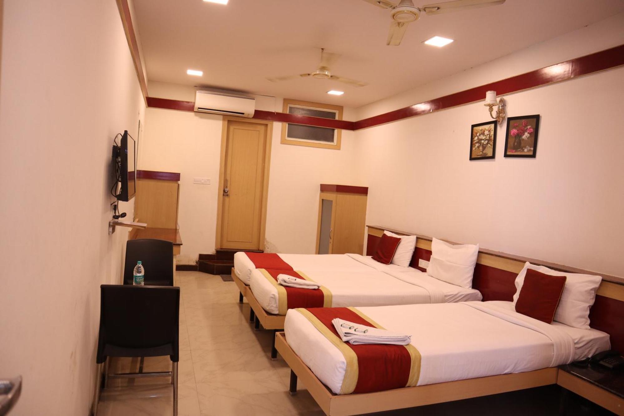 Sri Sai Ram Suites Bengalúr Exteriér fotografie