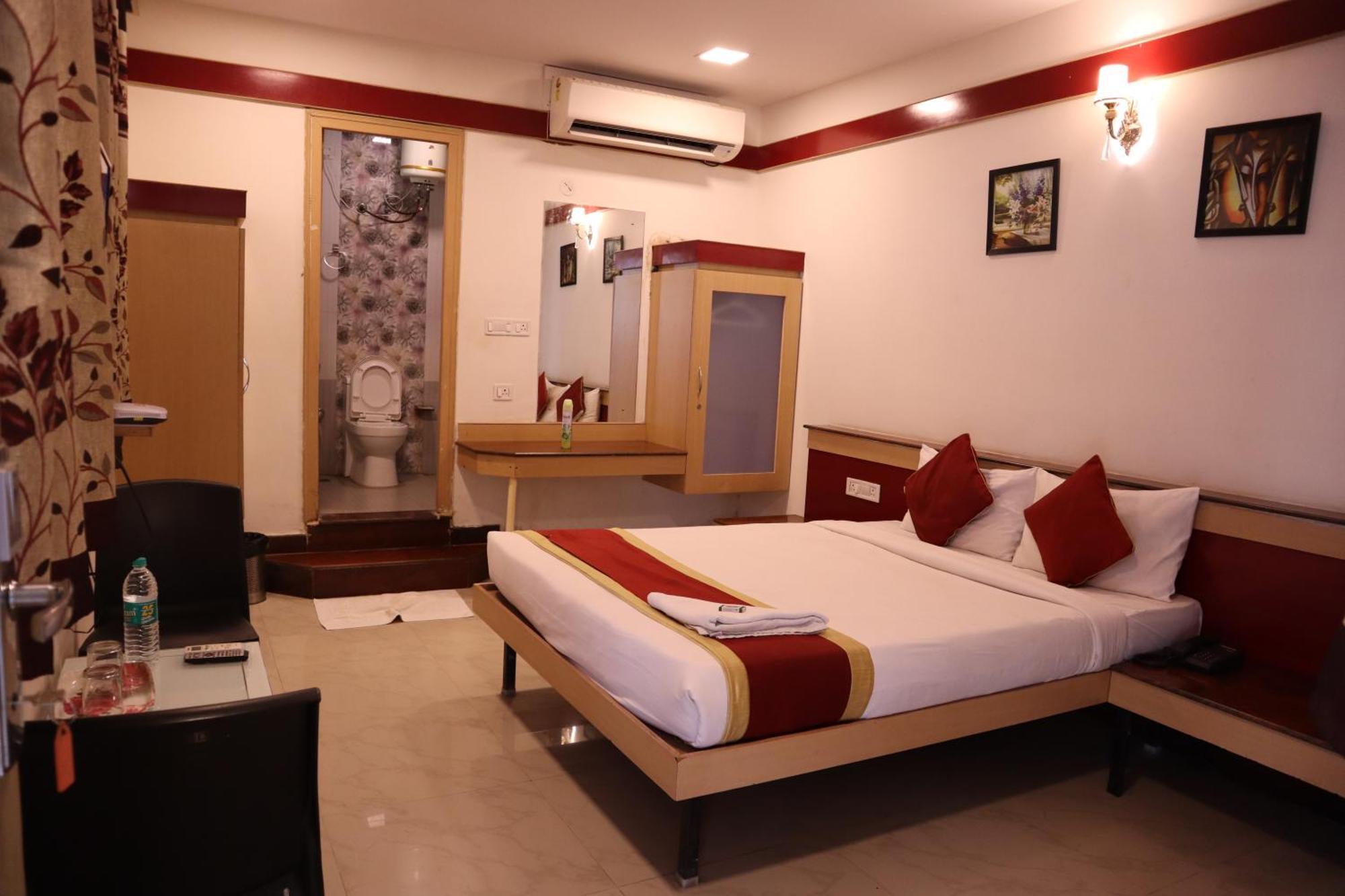 Sri Sai Ram Suites Bengalúr Exteriér fotografie