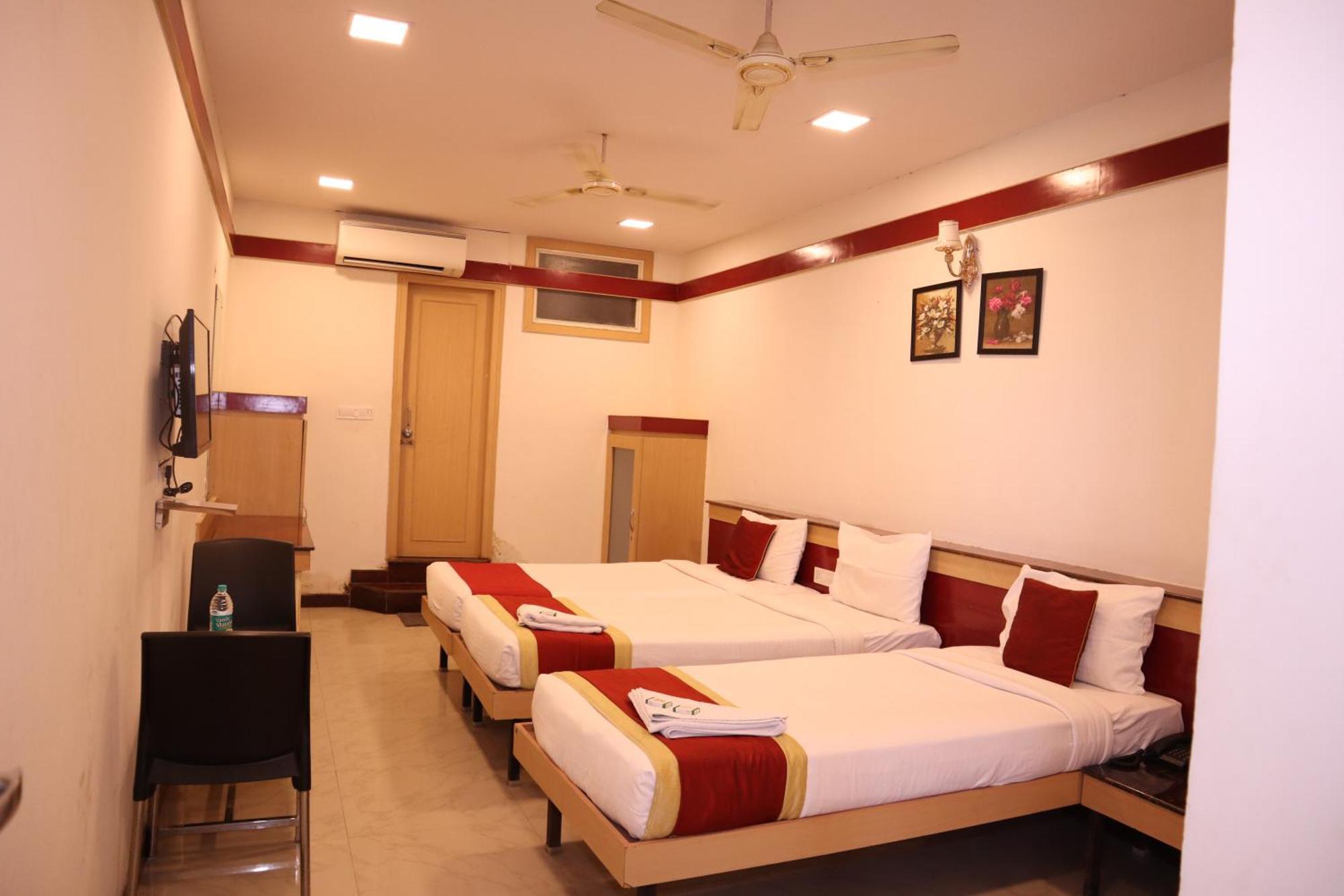 Sri Sai Ram Suites Bengalúr Exteriér fotografie