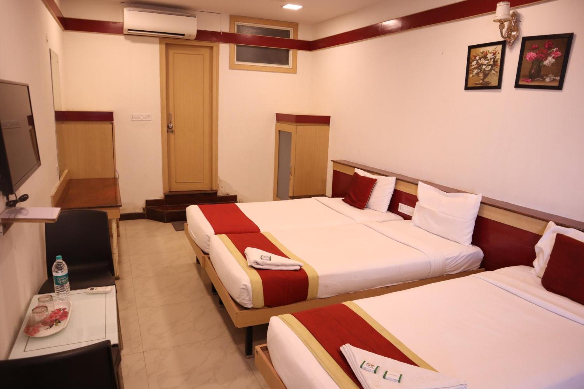 Sri Sai Ram Suites Bengalúr Exteriér fotografie