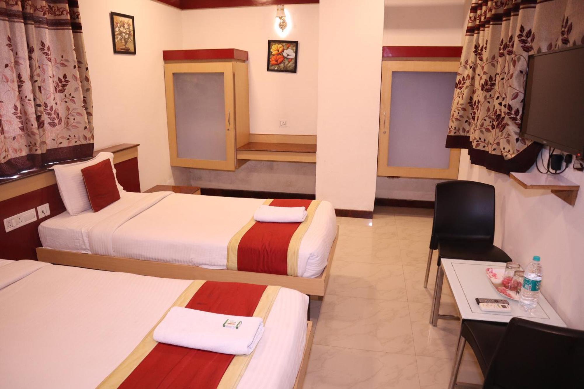 Sri Sai Ram Suites Bengalúr Exteriér fotografie